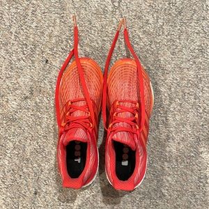 EUC Adidas energy boost Women's sz 9 M. Offers welcome.
